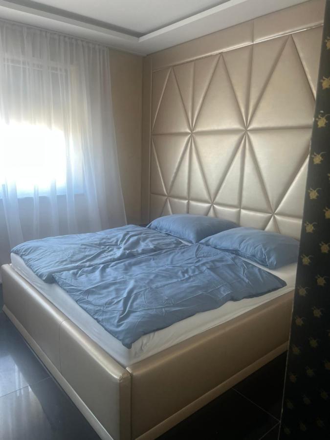 Black Hut Pension&Restaurant *** Hotel Dunajska Streda Luaran gambar
